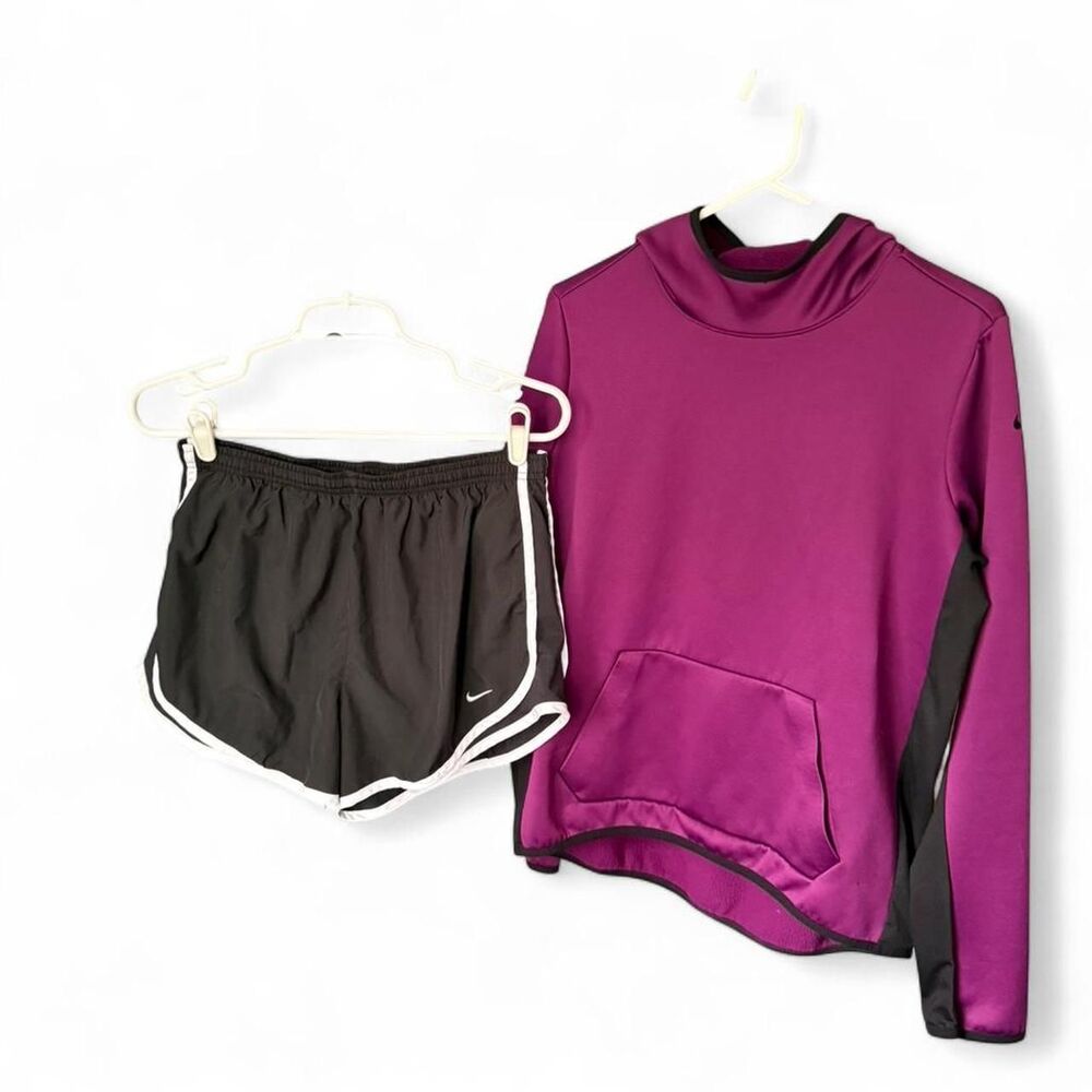 Nike Athletic Set Women’s Shorts + Pullover Purple Hoodie Activewear. Size Large
